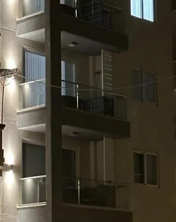 Skylark 2 With Terrace Apartmán *